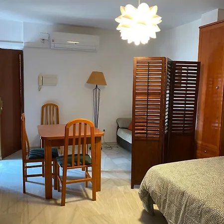 La Abadesa Apartment *